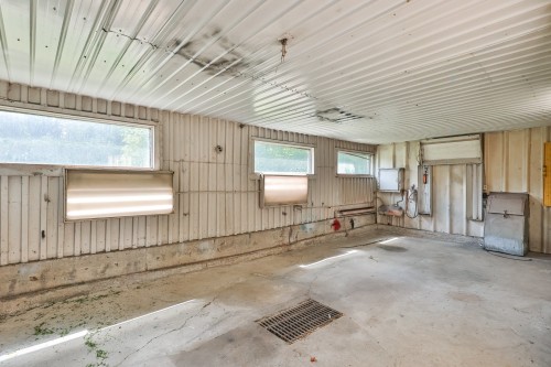 Garage - 151 12E Rue O., East Broughton, QC - Indoor Photo Showing Garage