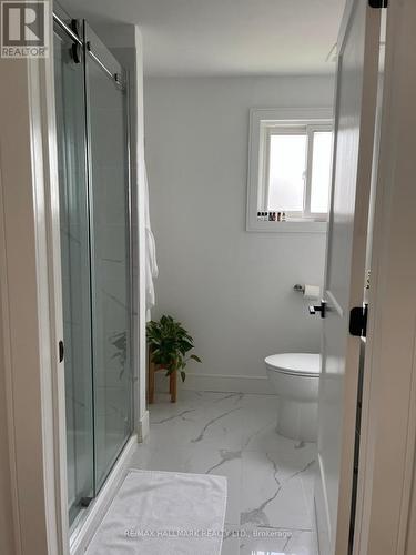 6089 Starfield Crescent, Mississauga, ON - Indoor Photo Showing Bathroom