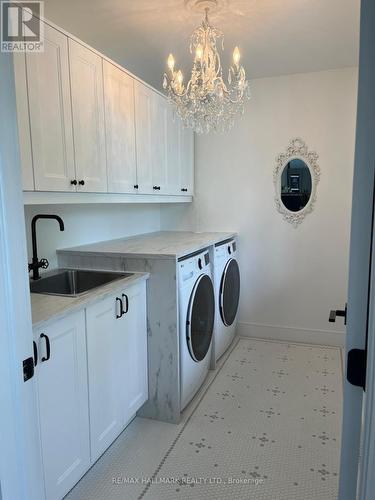 6089 Starfield Crescent, Mississauga, ON - Indoor Photo Showing Laundry Room