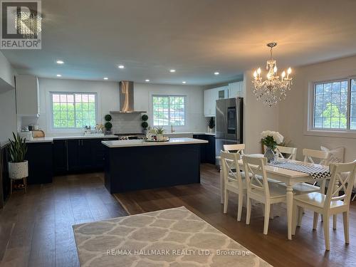6089 Starfield Crescent, Mississauga, ON - Indoor Photo Showing Dining Room