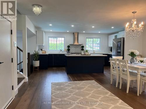 6089 Starfield Crescent, Mississauga, ON - Indoor Photo Showing Dining Room