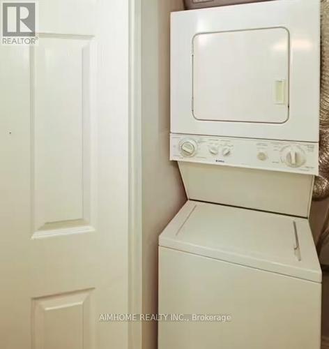 1 - 100 Redpath Avenue, Toronto, ON - Indoor Photo Showing Laundry Room