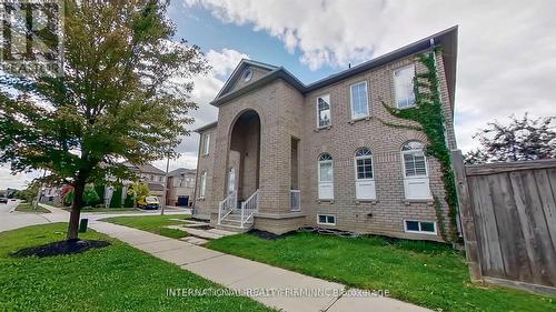 2 Dolce Crescent, Vaughan, ON - Outdoor