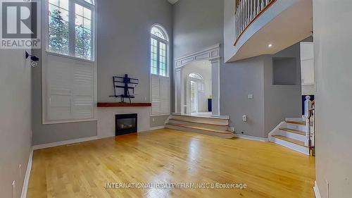 2 Dolce Crescent, Vaughan, ON - Indoor With Fireplace