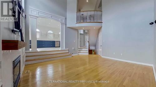 2 Dolce Crescent, Vaughan, ON - Indoor Photo Showing Other Room