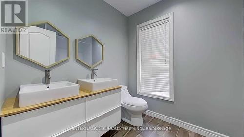 2 Dolce Crescent, Vaughan, ON - Indoor Photo Showing Bathroom