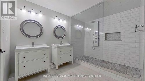 2 Dolce Crescent, Vaughan, ON - Indoor Photo Showing Bathroom