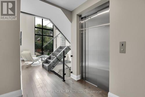41 Second Avenue, Ottawa, ON - Indoor Photo Showing Other Room