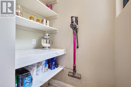 41 Second Avenue, Ottawa, ON - Indoor With Storage