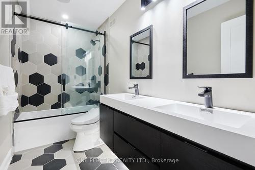 41 Second Avenue, Ottawa, ON - Indoor Photo Showing Bathroom