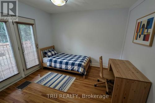 105 Mailes Avenue, Ottawa, ON - Indoor Photo Showing Bedroom