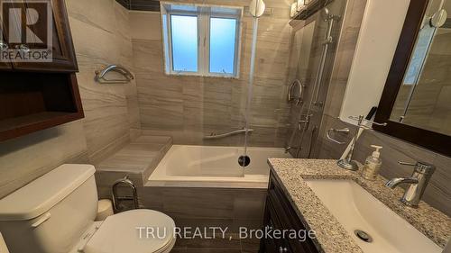 105 Mailes Avenue, Ottawa, ON - Indoor Photo Showing Bathroom