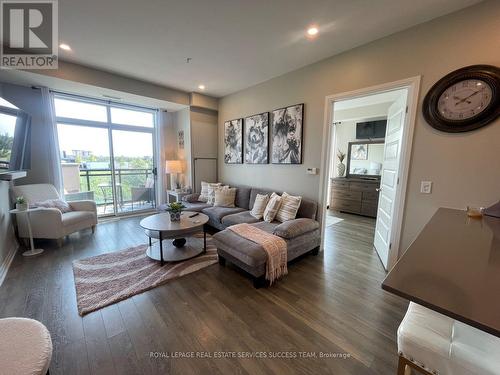 229 - 1105 Leger Way, Milton, ON - Indoor Photo Showing Living Room