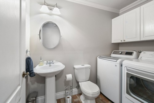 Salle de lavage - 13 Rue Des Cyprès, Saint-Philippe, QC - Indoor
