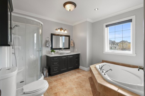 Salle de bains - 13 Rue Des Cyprès, Saint-Philippe, QC - Indoor Photo Showing Bathroom