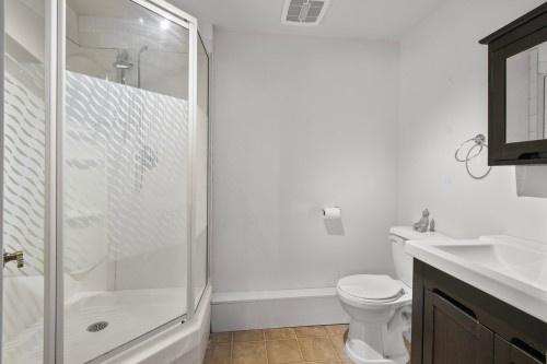 Salle de bains - 13 Rue Des Cyprès, Saint-Philippe, QC - Indoor Photo Showing Bathroom