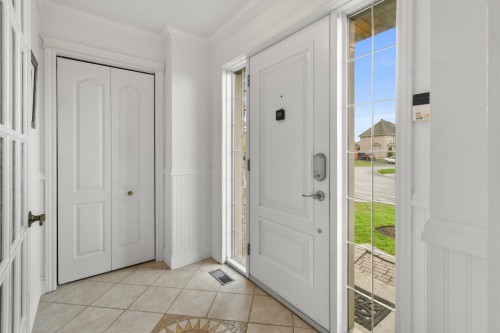Hall d'entrée/Vestibule - 13 Rue Des Cyprès, Saint-Philippe, QC - Indoor Photo Showing Other Room