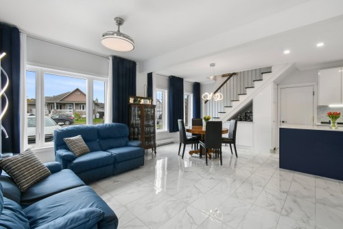 Vue d'ensemble - 13 Rue Des Cyprès, Saint-Philippe, QC - Indoor Photo Showing Living Room