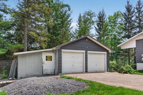 Garage - 819 Ch. Du Lac-Macaza, La Macaza, QC - Outdoor With Exterior