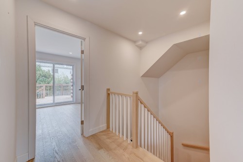 Staircase - 3311 Rue Mistral, Brossard, QC - Indoor Photo Showing Other Room