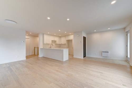 Overall view - 3311 Rue Mistral, Brossard, QC - Indoor Photo Showing Kitchen