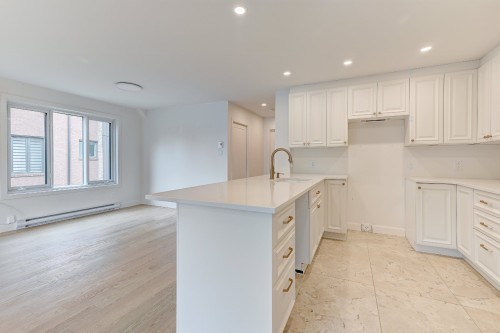 Kitchen - 3311 Rue Mistral, Brossard, QC - Indoor Photo Showing Kitchen