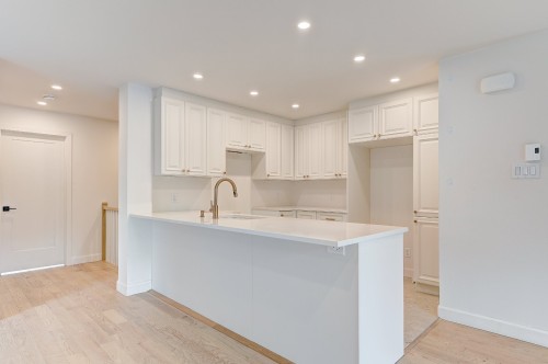 Kitchen - 3311 Rue Mistral, Brossard, QC - Indoor Photo Showing Kitchen