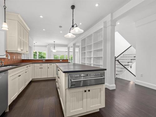 5954 Mcculloch Court, Halifax, NS - Indoor Photo Showing Kitchen With Upgraded Kitchen