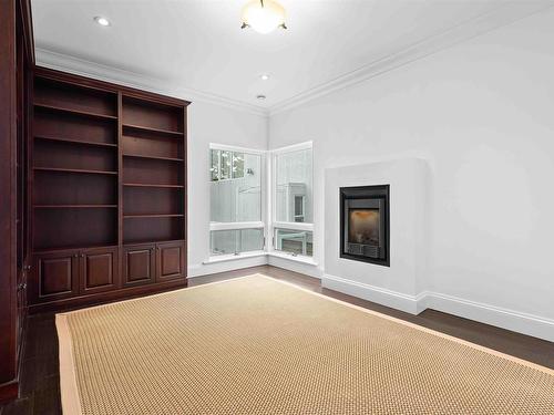5954 Mcculloch Court, Halifax, NS - Indoor Photo Showing Other Room With Fireplace