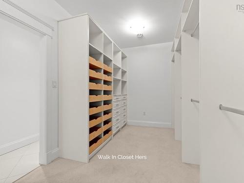 5954 Mcculloch Court, Halifax, NS - Indoor