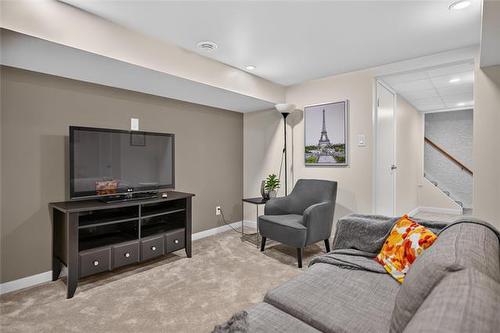 438 Campbell St, Winnipeg, MB - Indoor