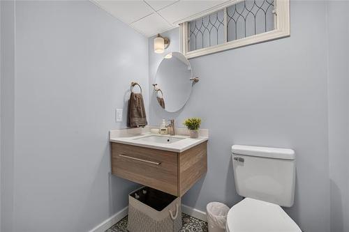438 Campbell St, Winnipeg, MB - Indoor Photo Showing Bathroom