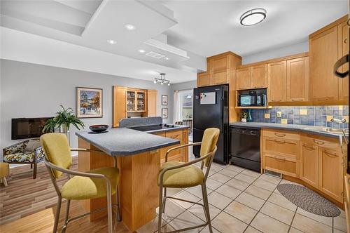 438 Campbell St, Winnipeg, MB - Indoor Photo Showing Kitchen With Double Sink