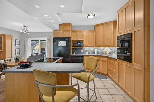 438 Campbell St, Winnipeg, MB - Indoor Photo Showing Kitchen