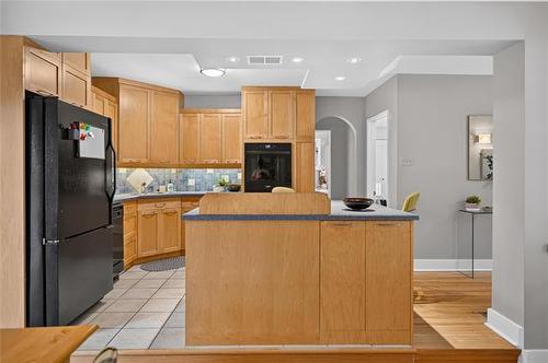 438 Campbell St, Winnipeg, MB - Indoor Photo Showing Kitchen