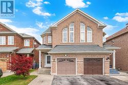 7443 RUSSIAN OLIVE CLOSE  Mississauga, ON L5N 8N7