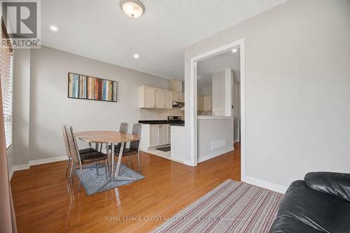 7443 Russian Olive Close, Mississauga, ON - Indoor Photo Showing Dining Room