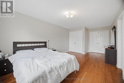 7443 Russian Olive Close, Mississauga, ON - Indoor Photo Showing Bedroom