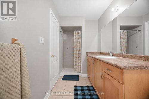 7443 Russian Olive Close, Mississauga, ON - Indoor