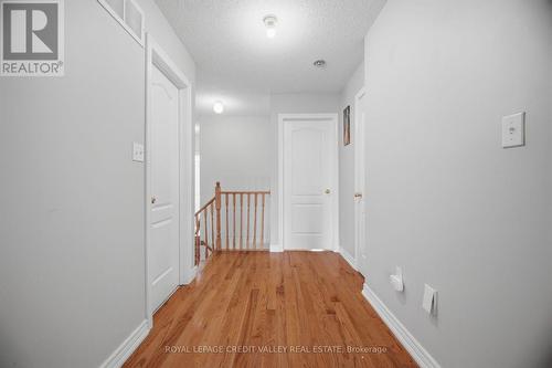 7443 Russian Olive Close, Mississauga, ON - Indoor Photo Showing Other Room
