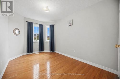 7443 Russian Olive Close, Mississauga, ON - Indoor Photo Showing Other Room