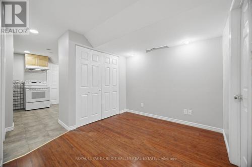 7443 Russian Olive Close, Mississauga, ON - Indoor