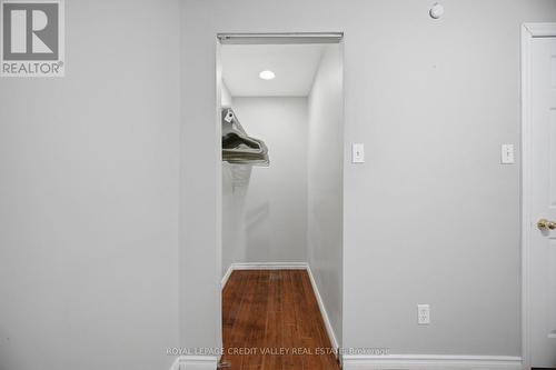 7443 Russian Olive Close, Mississauga, ON - Indoor Photo Showing Other Room