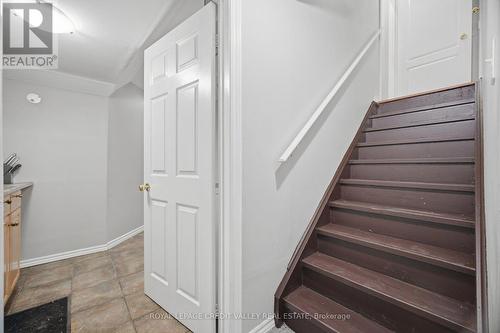 7443 Russian Olive Close, Mississauga, ON - Indoor Photo Showing Other Room