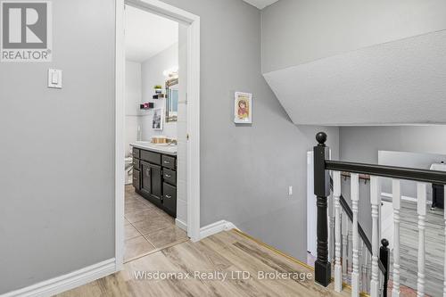 3384 Baker Crescent, Niagara Falls (Casey), ON - Indoor Photo Showing Other Room