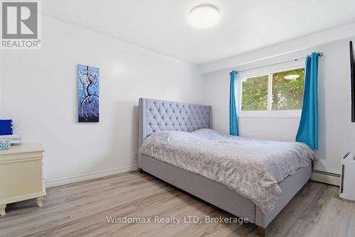 3384 Baker Crescent, Niagara Falls (Casey), ON - Indoor Photo Showing Bedroom