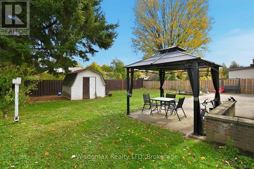 3384 Baker Crescent, Niagara Falls (Casey), ON - Outdoor With Backyard