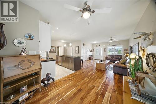 257 Donly Drive S, Simcoe, ON - Indoor Photo Showing Living Room