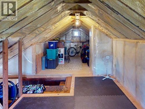 4653 Joyce Ave, Powell River, BC - Indoor