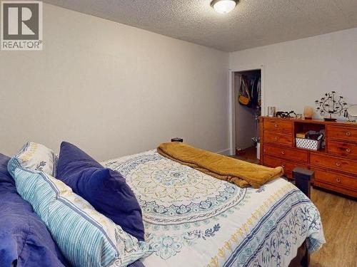 4653 Joyce Ave, Powell River, BC - Indoor Photo Showing Bedroom